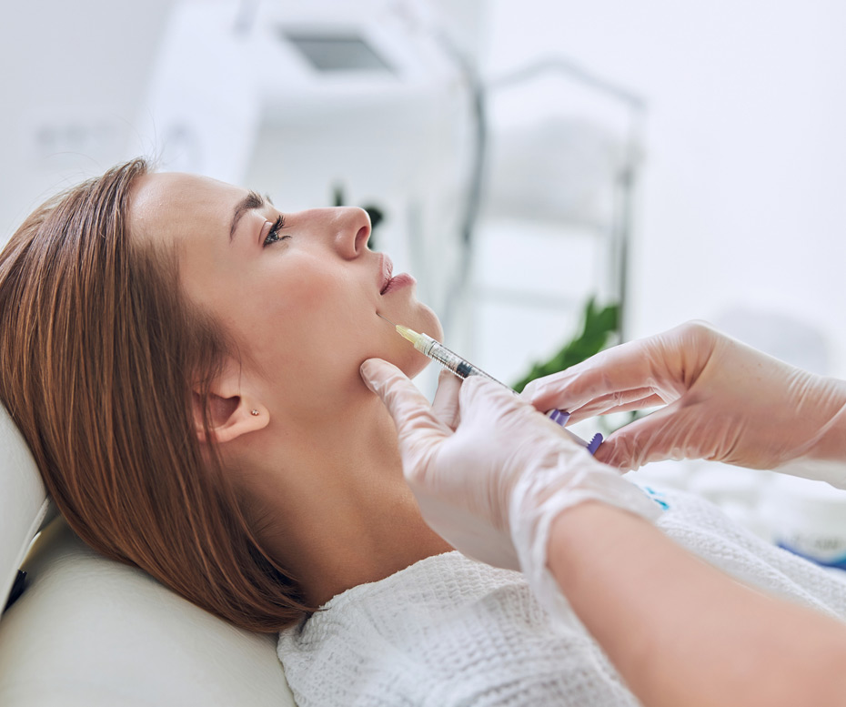 Aesthetic-professional-applying-dermal-filler